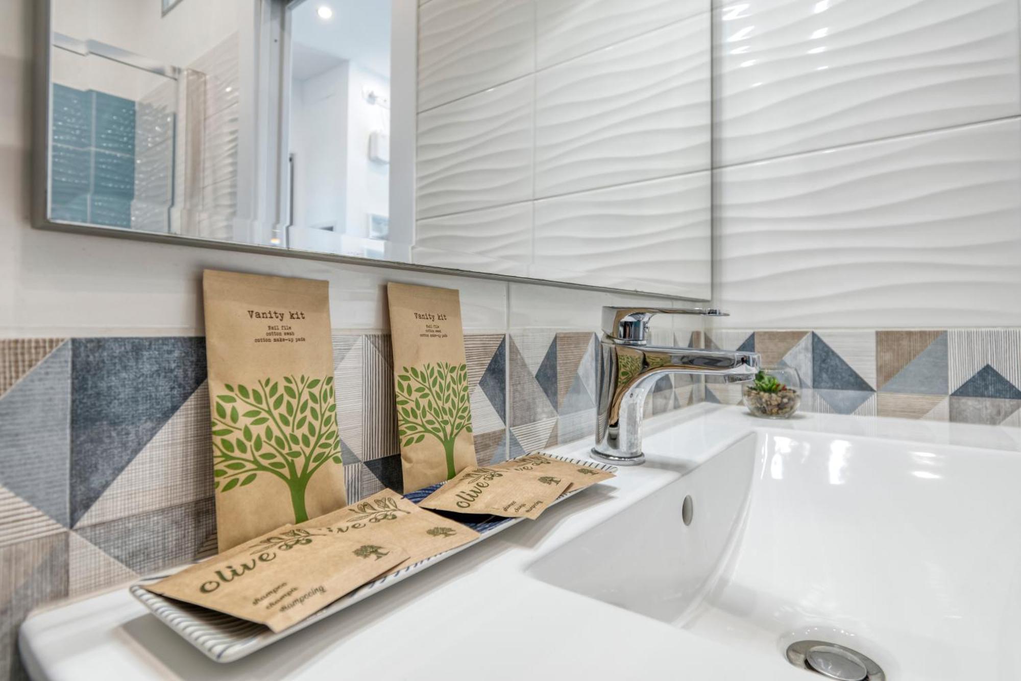 Front Station Apartment - Stazione Centrale Di Bolonia Zewnętrze zdjęcie