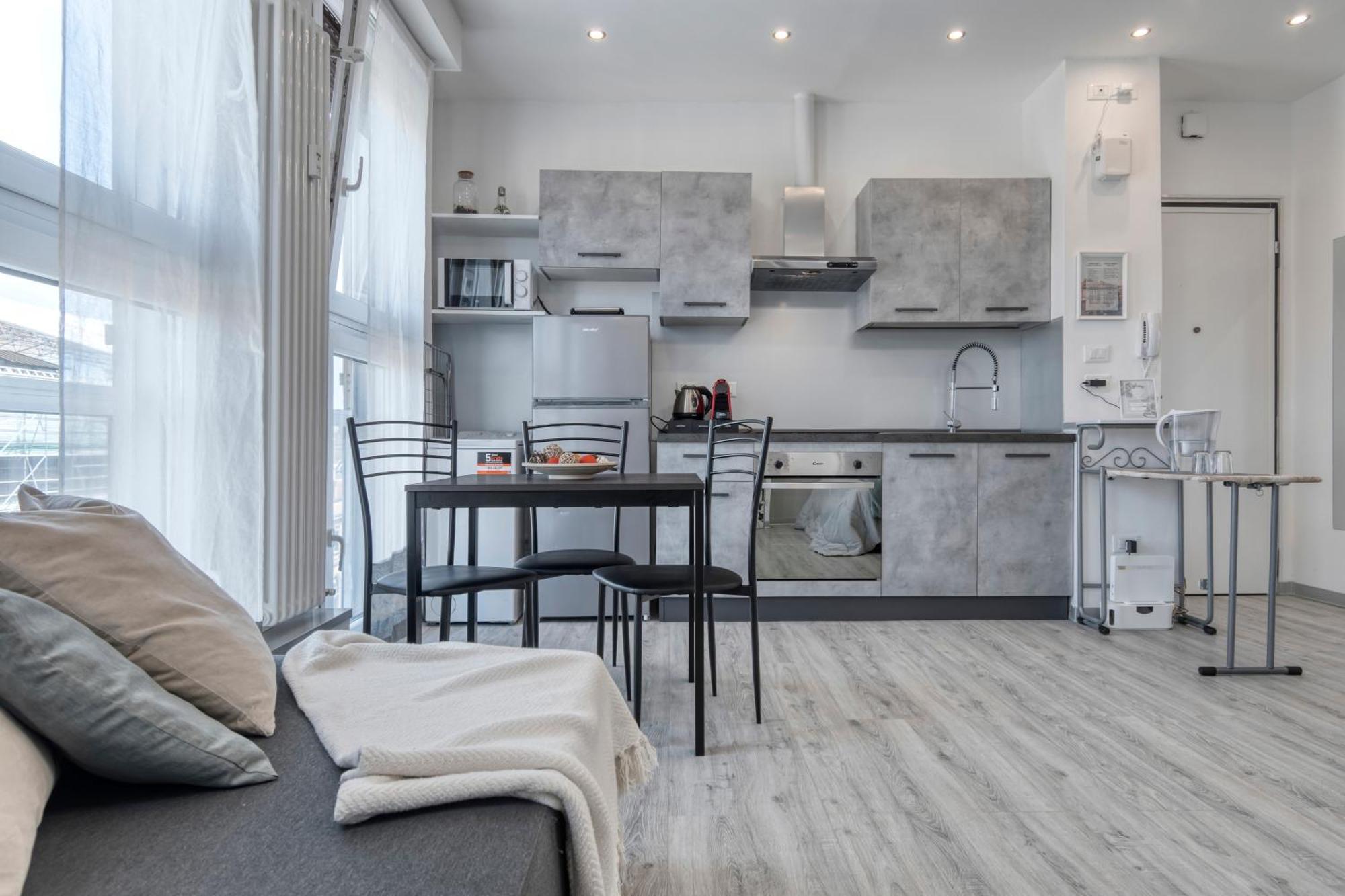 Front Station Apartment - Stazione Centrale Di Bolonia Zewnętrze zdjęcie